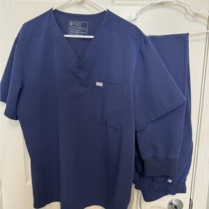 Figs Men's Navy Blue Scrub Set Top XL/ Bottoms Large Tall